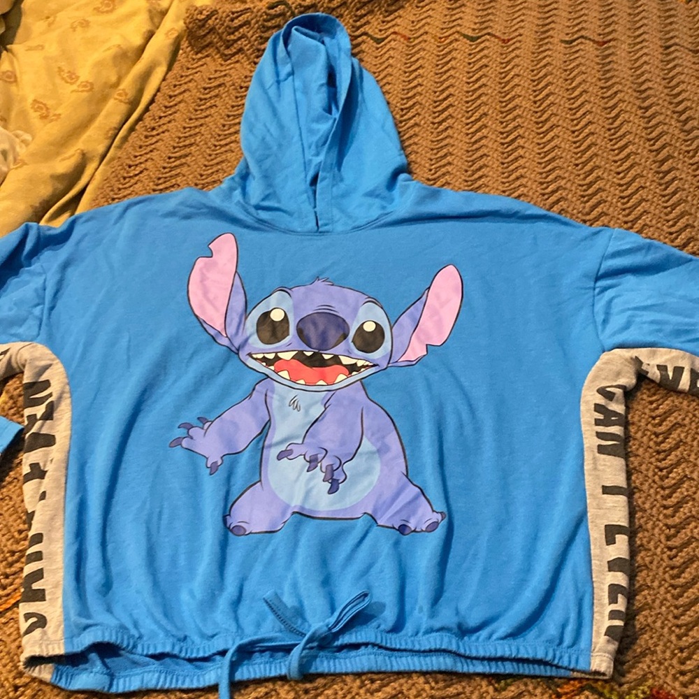 Disney’s LILO & STITCH tshirt hoodie (527)